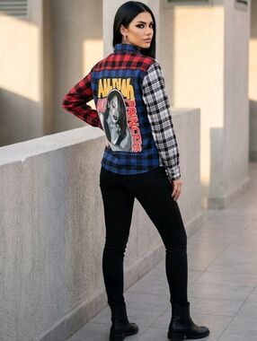 Official Aaliyah Plaid Button Up Long Sleeve Shirt Size Small RARE